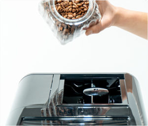 2 Bohnenbehälter für unterschiedliche Sorten von Kaffeebohnen